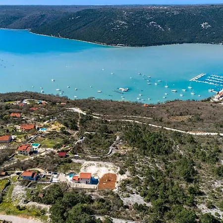 Laguna Blu Willa *