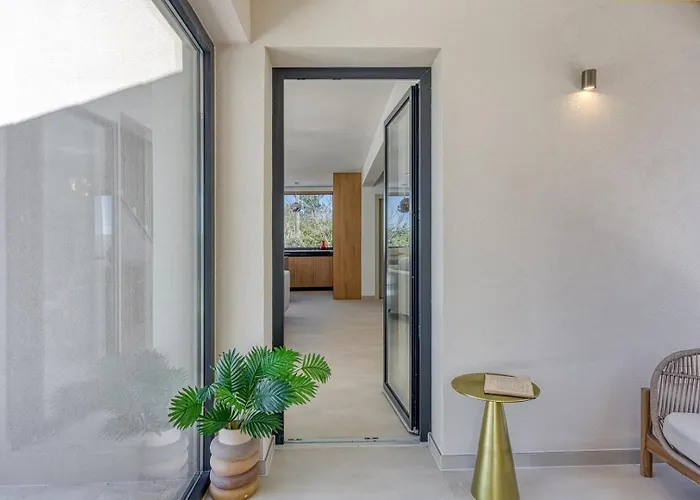 Villa Laguna Blu Trget