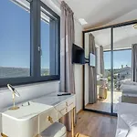 Laguna Blu * Trget