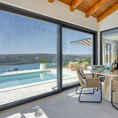 Laguna Blu